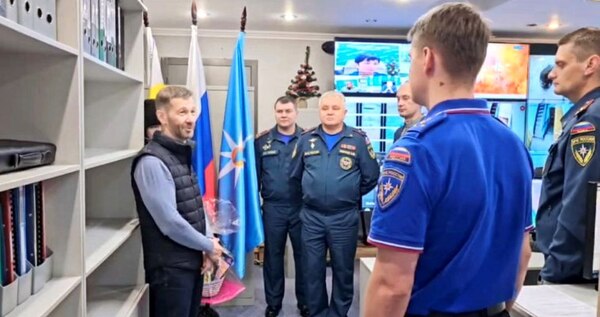 Готовность оперативных служб накануне Нового года проверил губернатор Чукотки