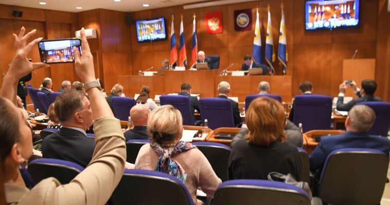 Северный завоз обсудили федеральные чиновники с общественностью Чукотки