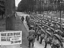 Уходил поначалу призыв на войну