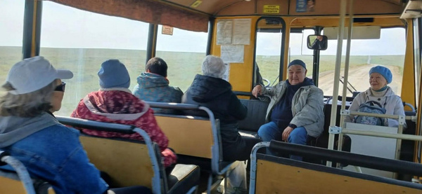 Бесплатные поездки на природу для пенсионеров возобновились в столице Чукотки