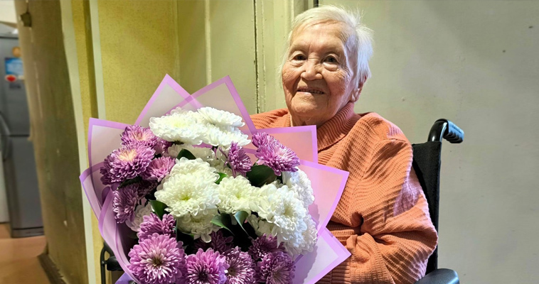 Почетная жительница Чукотки Анфиса Шарыпова отпраздновала 95-летие
