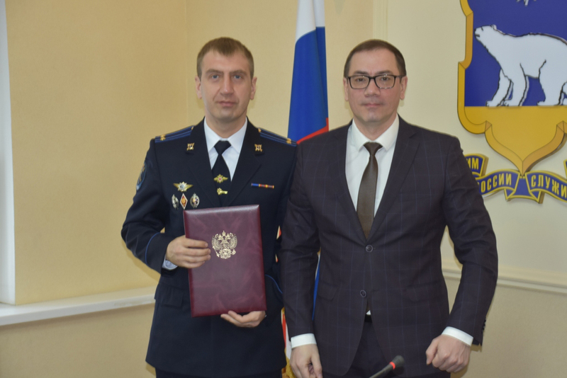Руководство окружного Управления МВД России поздравило сотрудников органов предварительного следствия в системе МВД с профессиональным праздником
