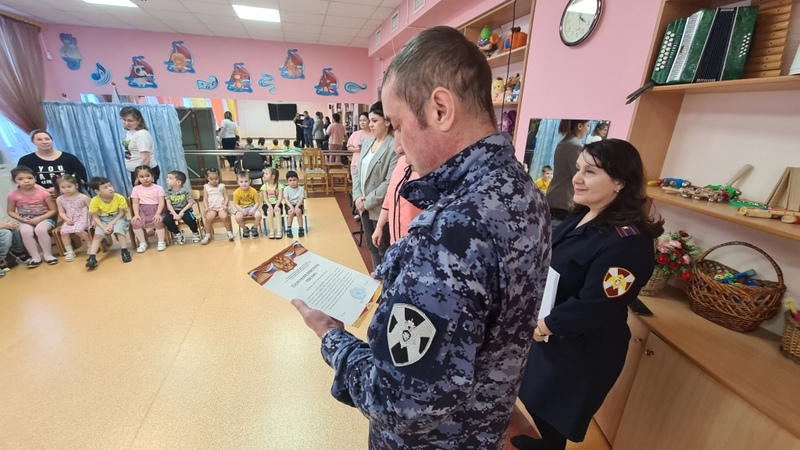 Воспитанники детского сада «Парус» в Анадыре написали письма участникам СВО