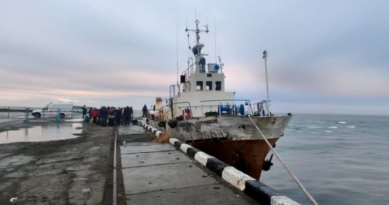 Анадырский морпорт: пассажирская навигация на лимане завершена