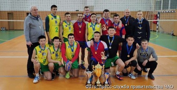 Чукотский многопрофильный колледж победил в волейбольном турнире на Кубок к Дню округа 
