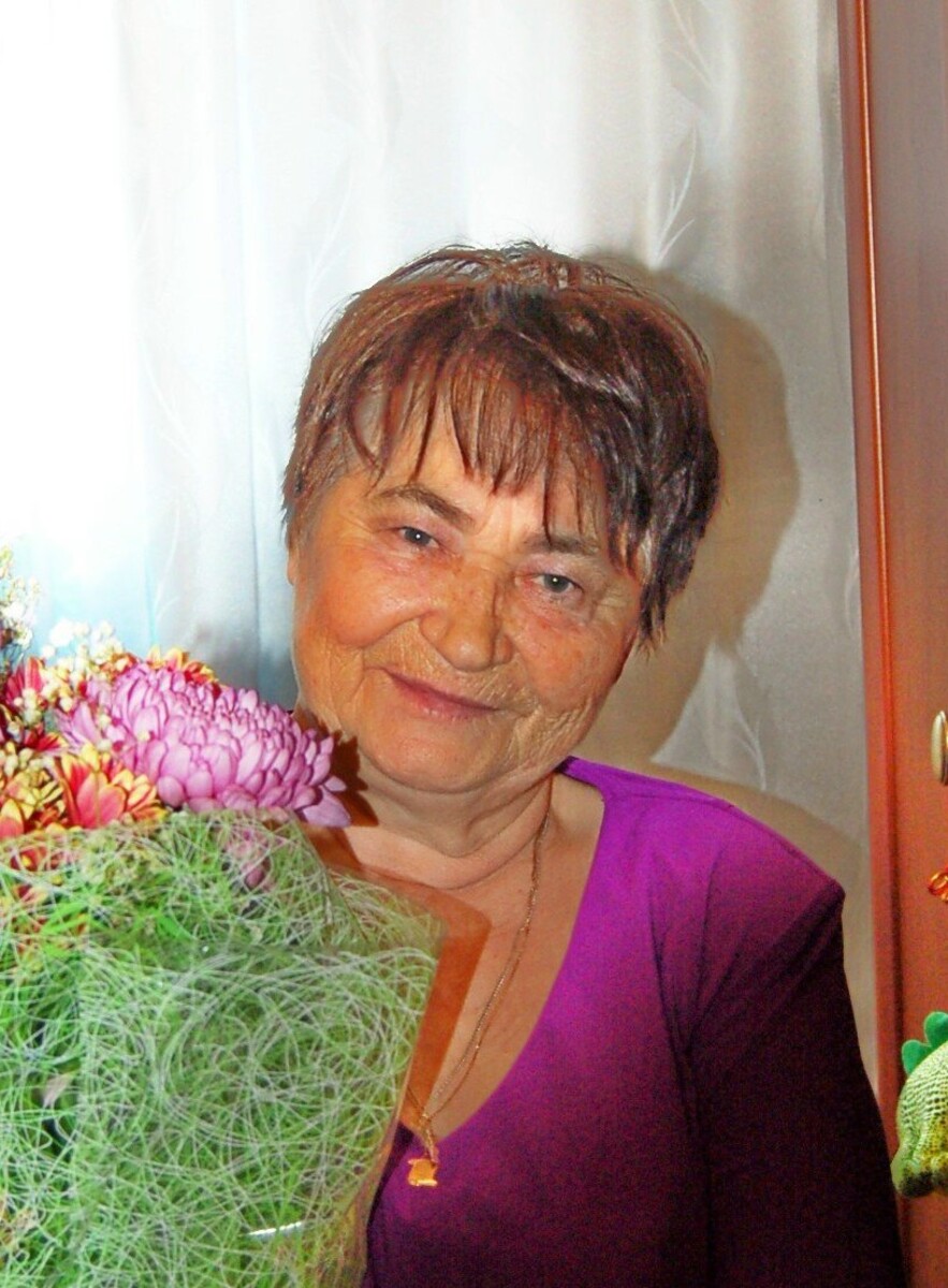 Автор работ по вышиванию