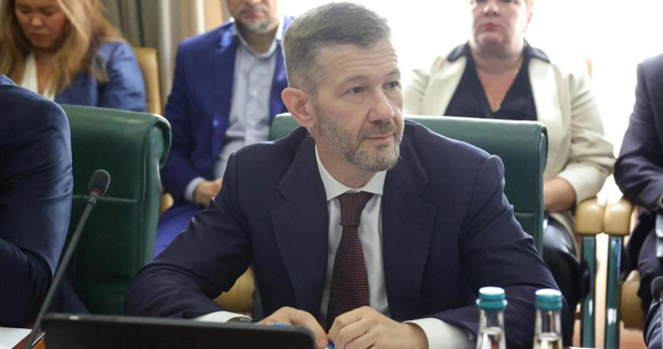Владислав Кузнецов представил в Совете Федерации проект реконструкции порта Провидения