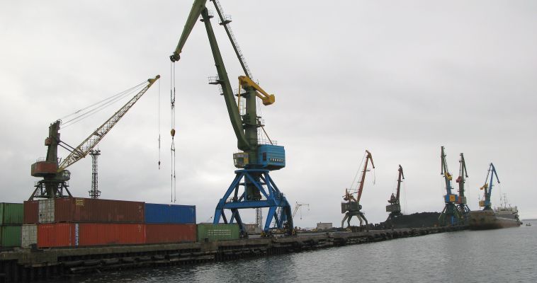 Первую партию продовольствия доставил в Певек караван судов