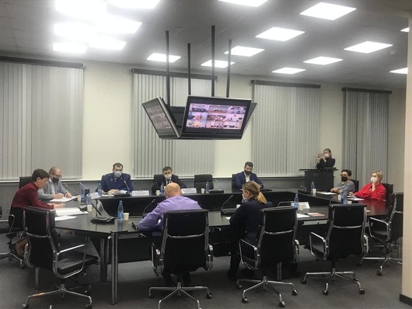 Прокуратура округа приняла участие в заседании круглого стола по вопросам противодействия коррупции