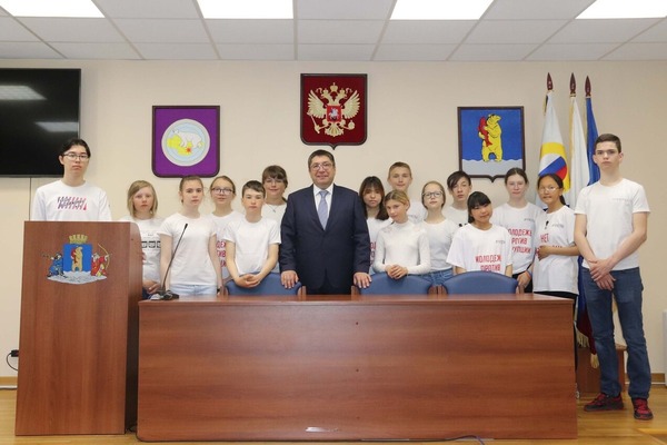 Глава Анадыря встретился со школьниками
