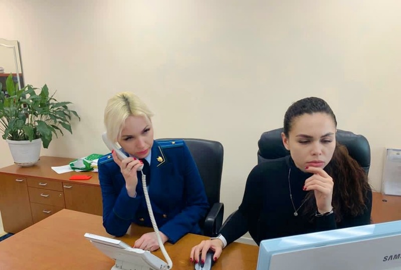 Прокуратура региона совместно с «Ассоциацией юристов России» провела прием граждан в формате «горячей линии» в рамках Всероссийского единого дня оказания бесплатной юридической помощи