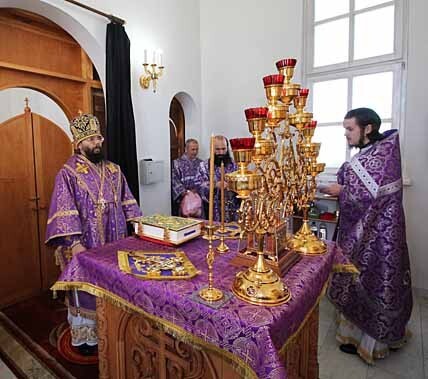 ХРАМ ОСВЯТИЛИ, ЛЮДЕЙ ПОКРЕСТИЛИ