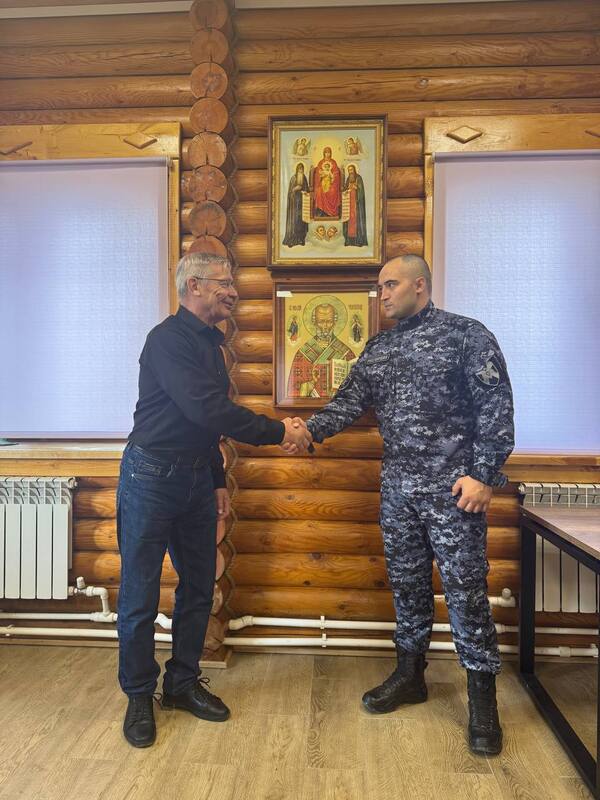 Первое в учебном году занятие в военно-патриотическом клубе провели росгвардейцы в Анадыре