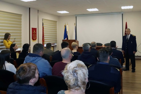 Сотрудников Морпорта поздравили с профессиональным праздником