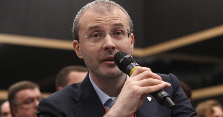 Губернатор Роман Копин ответит на вопросы жителей Чукотки в прямом эфире