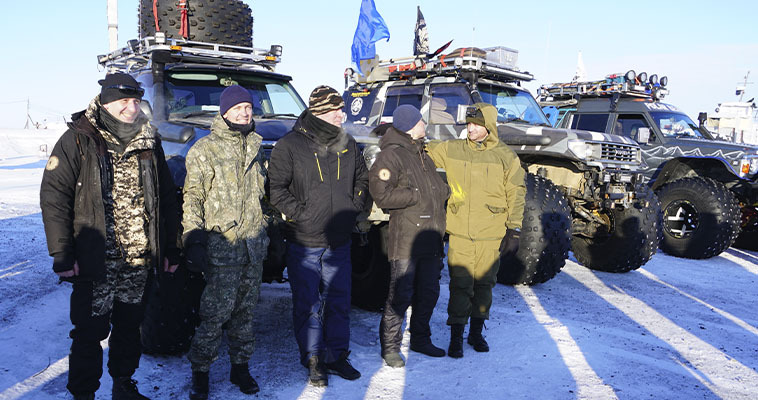 Уникальная экспедиция на джипах отправилась из Анадыря на Камчатку