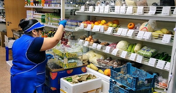 Пять тонн скоропортящихся продуктов доставили в Провиденский городской округ