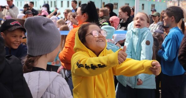 День защиты детей на Чукотке отмечают фестивалями, выставками и концертами