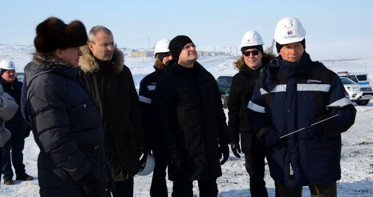 Реализацию крупных проектов проверил в Певеке полпред Юрий Трутнев