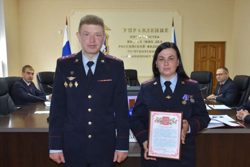 Руководство окружного Управления МВД поздравило сотрудников охранно-конвойной службы МВД России с их профессиональным праздником