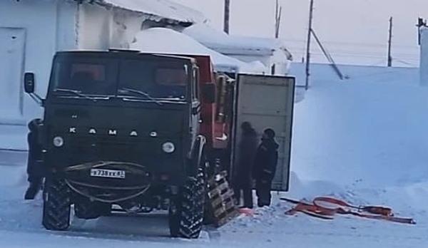 Более 21 тонны продуктов питания завезли по зимнику в национальное село Биллингс