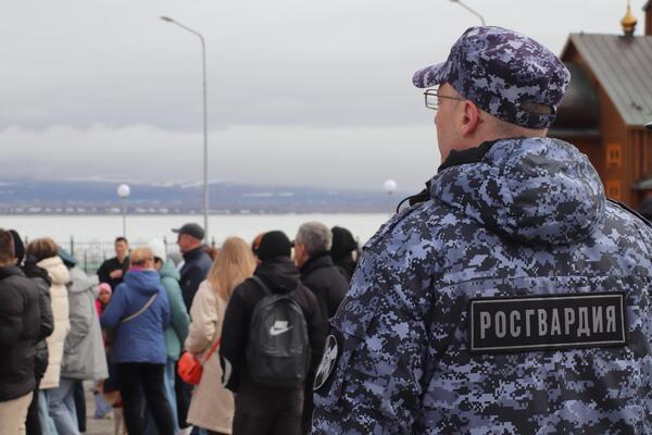 Росгвардия обеспечила безопасность праздничных мероприятий в честь Дня России на Чукотке