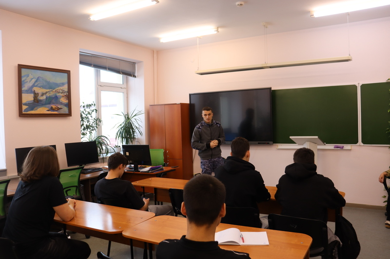 Росгвардия на Чукотке провела профориентационное  мероприятие для студентов колледжа 
