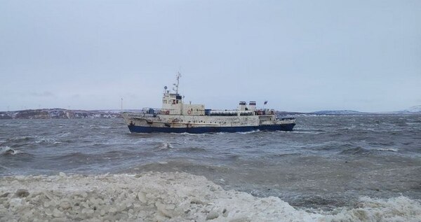 Анадырский морпорт организует в воскресенье дополнительные рейсы через лиман
