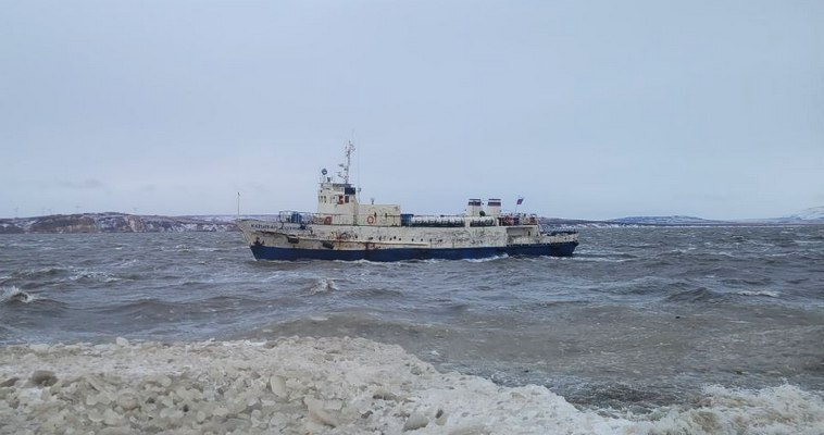 Анадырский морпорт организует в воскресенье дополнительные рейсы через лиман