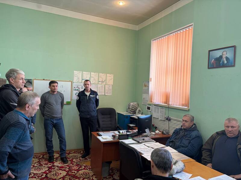 В Анадыре Госавтоинспекторы провели профилактическую встречу с водителями автотранспортного предприятия