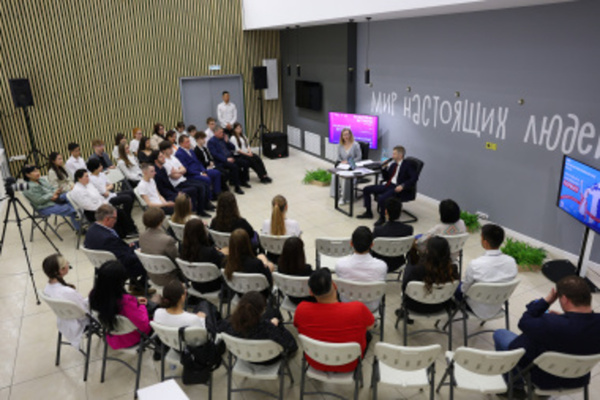 Губернатор Чукотки ответил на вопросы активистов "Движения Первых"