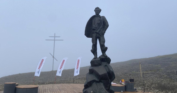 В Певеке отметили 92-ю годовщину со дня рождения Олега Куваева литературными мероприятиями