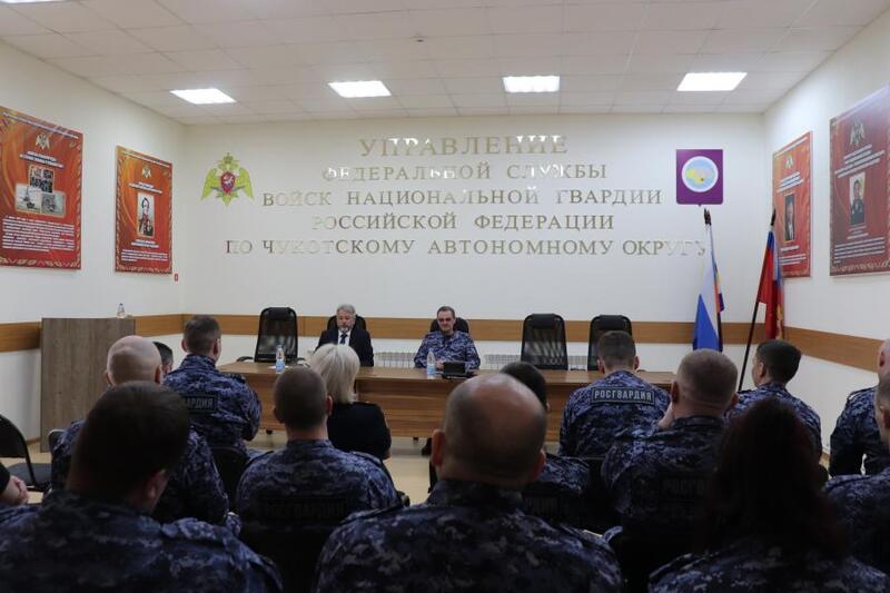 Вера, принципы и опасности псевдокультов:представителем духовной  семинарии проведено занятие для чукотских росгвардейцев  
