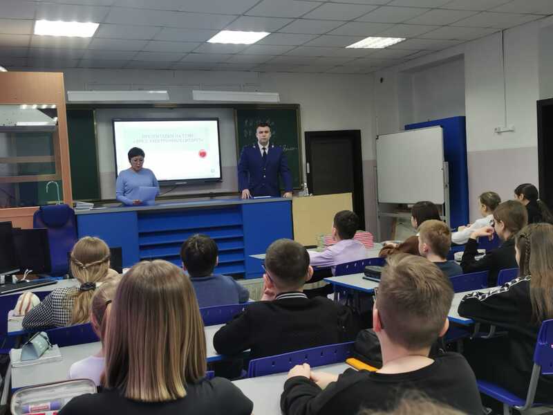Правовое просвещение граждан и воспитание молодежи  является одним из приоритетных направлений работы  органов прокуратуры округа